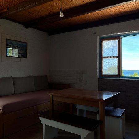 Hotel Robinson house Ruža Neviđane Exteriér fotografie